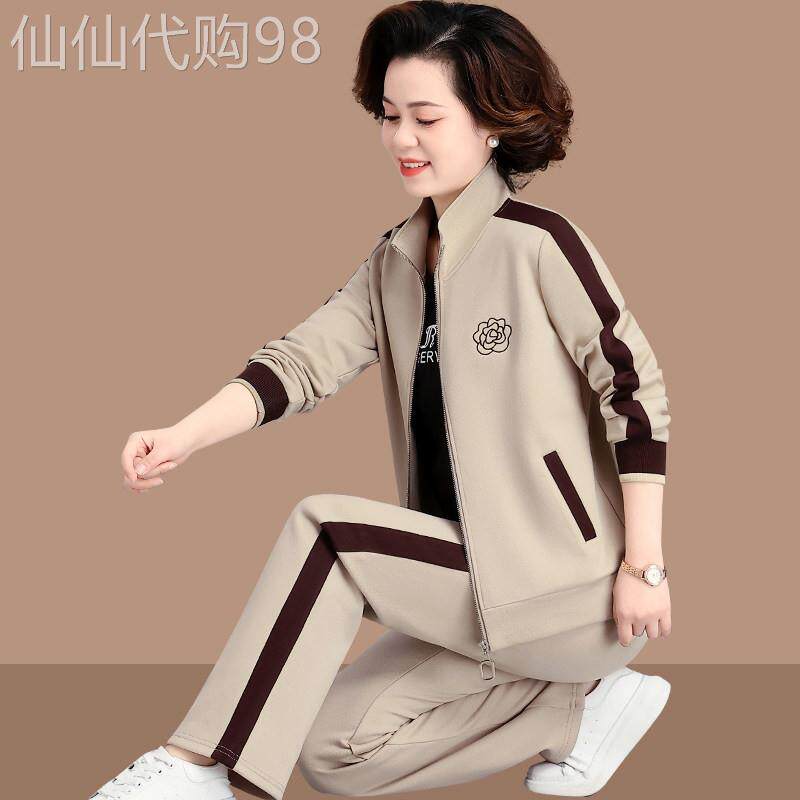 潮牌中年妈妈休闲运动套装2026春秋新款中老年时尚洋气大码三件套