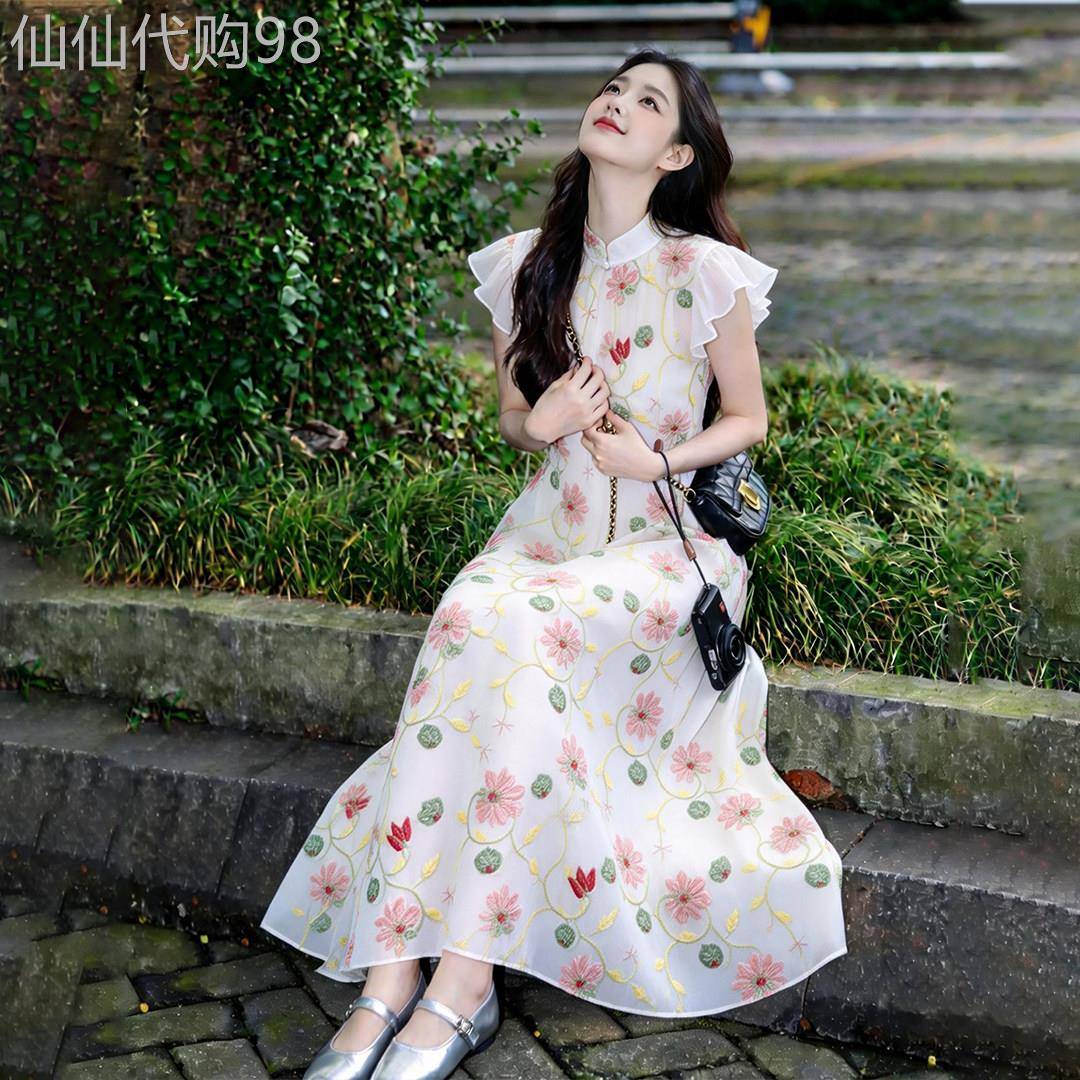 法式气质花朵刺绣荷叶袖连衣裙女2026夏季新款小个子高级感长裙子