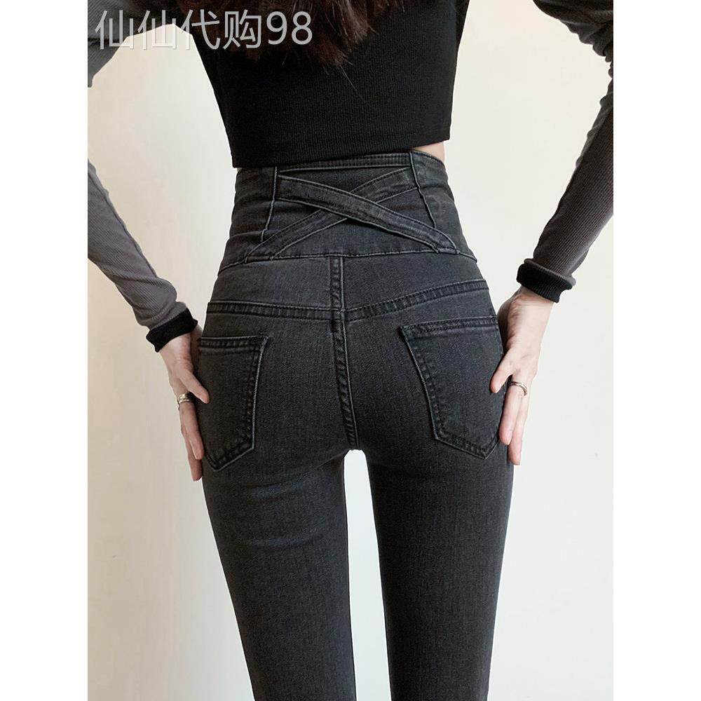 蜜桃臀高腰牛仔裤女秋季收腹修身小脚2025新款秋冬设计感显瘦铅笔