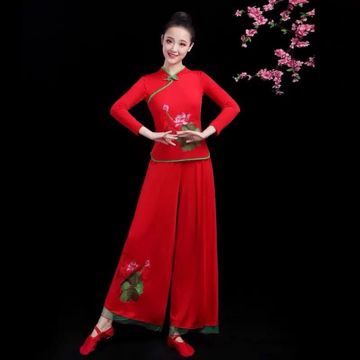 秧歌舞蹈服装演出服2024