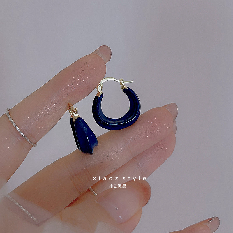 超显白克莱因蓝色耳圈冷淡风小众设计高级感耳饰时尚简约欧美耳环