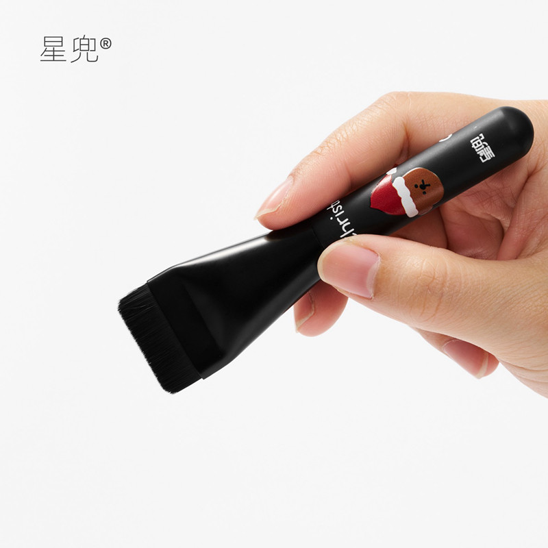 星兜一字粉底刷底妆CP套组