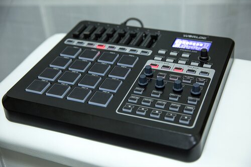 worlde PANDA200midi键盘打击垫控制器编曲键盘音乐键盘电音键盘