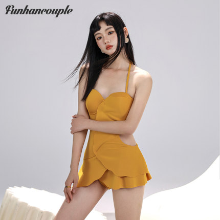Funhancouple泳衣女夏2026新款姜黄色高级感连体小胸聚拢保守泳装