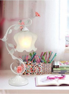Pastoral table lamp bedroom bedside lamp creative warm roman