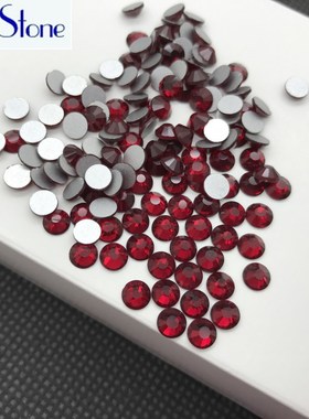 Topstone Crystal Non HotFix Rhinestones Siam Dark Red Color