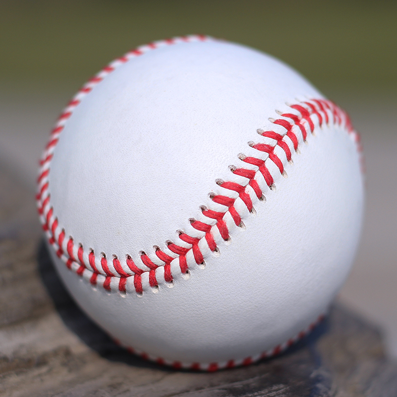9号棒球 硬式棒球软式垒球青少年 儿童 投球棒球运动实心考试