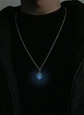 会发光的生命树夜光楼空万圣节男女情侣项链潮牌嘻哈个性做旧罗马