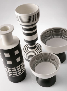 EttoreSottsass70年代抽象花瓶