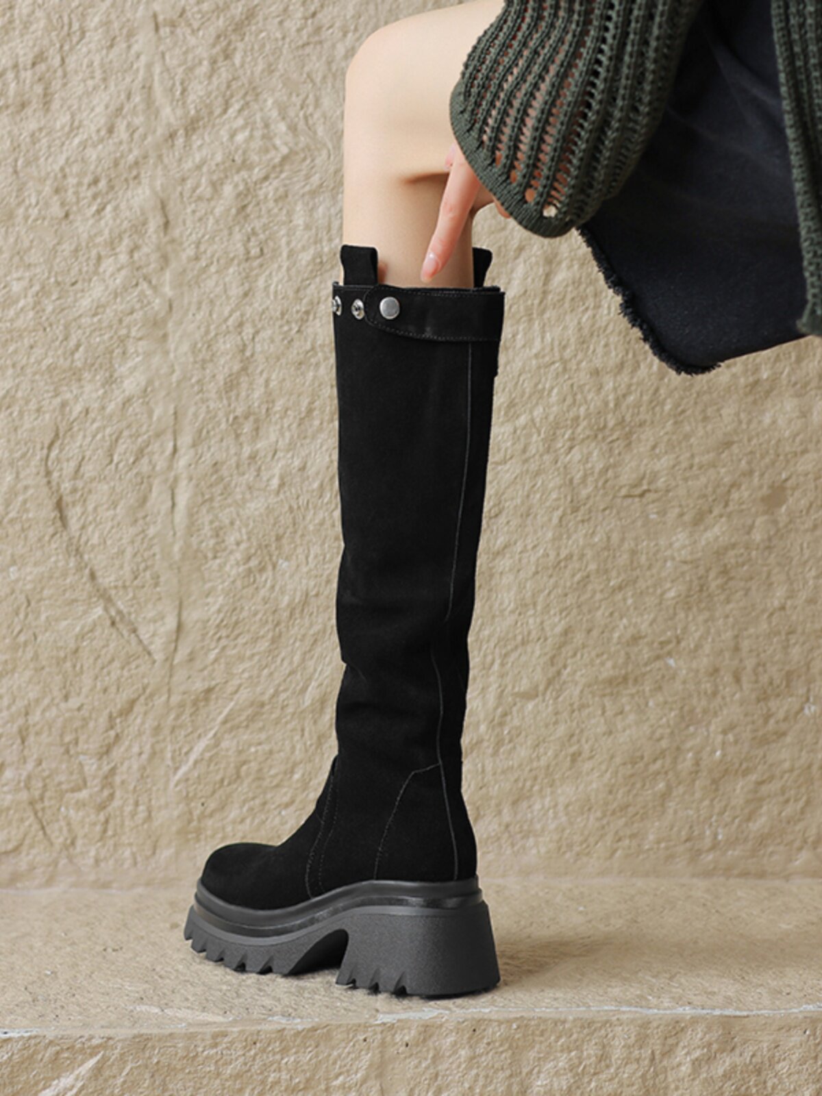 6CM 하이힐 두꺼운 뒤꿈치 여성용 하이 부츠  가죽 두꺼운 단독 사이드 지퍼 무릎 부츠 플러스 벨벳 스몰 맨 웨스턴 부츠 이상