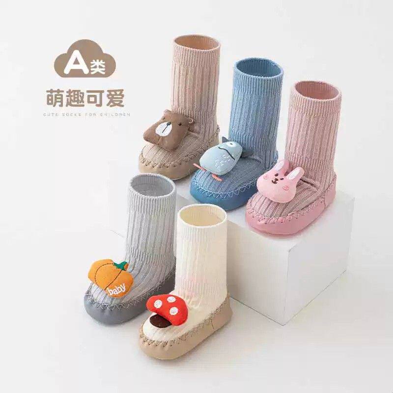 婴儿地板袜春秋纯棉厚底新生儿防滑学步鞋袜卡通公仔中筒宝宝鞋子