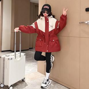 女童外套2023新款秋季时髦中大童女孩春秋洋气休闲风衣加绒冲锋衣