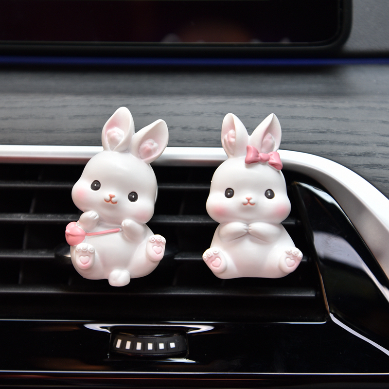 车载香薰香水车用汽车空调出风口装饰可爱兔子网红车内用品小摆件