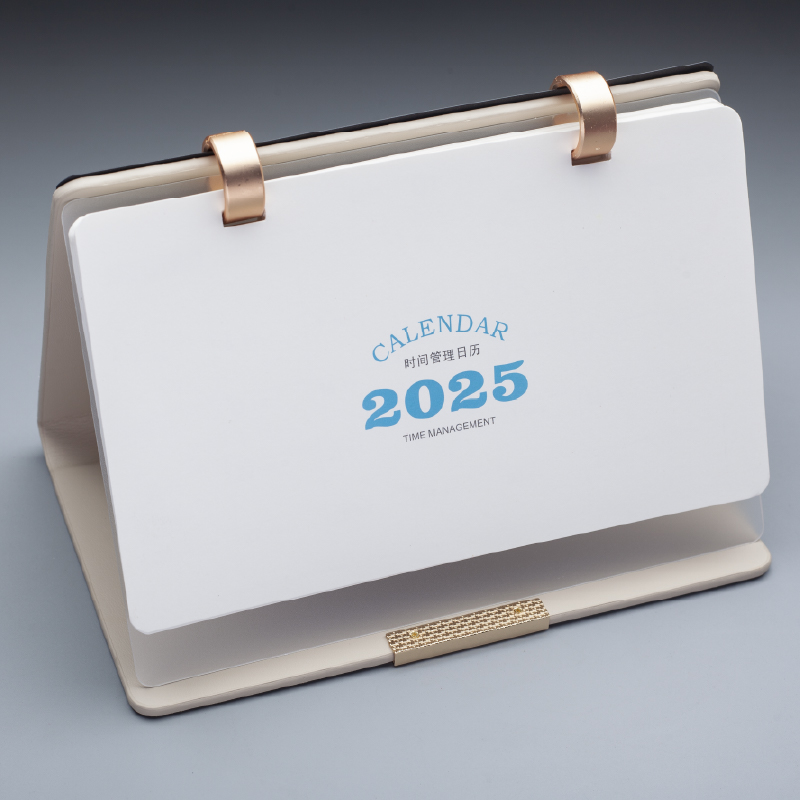 礼记2025年日历新款高档皮质台历创意记事本式桌面翻页月历周计划企业定制来图来样专版印刷