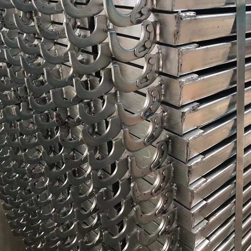 新型建筑热镀锌钢跳板 船用挂钩钢跳板 隧道走道板 冲孔防滑板