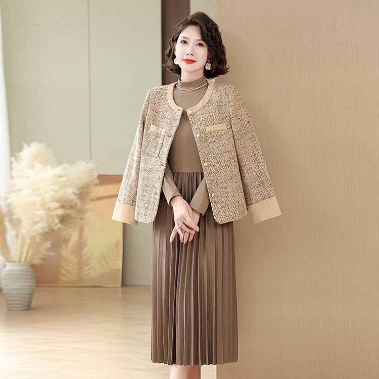 新中式妈妈春秋装国风套装裙子新款40多岁50中年连衣裙女洋气