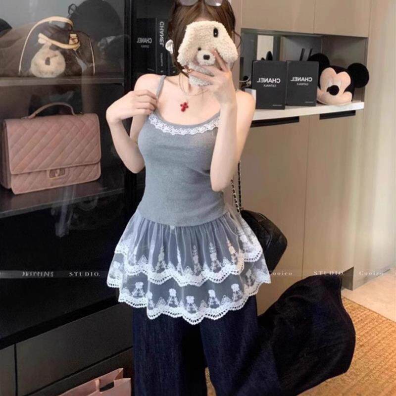 白色甜美风吊带背心女2026春夏款设计感蕾丝拼接叠穿内搭打底上衣