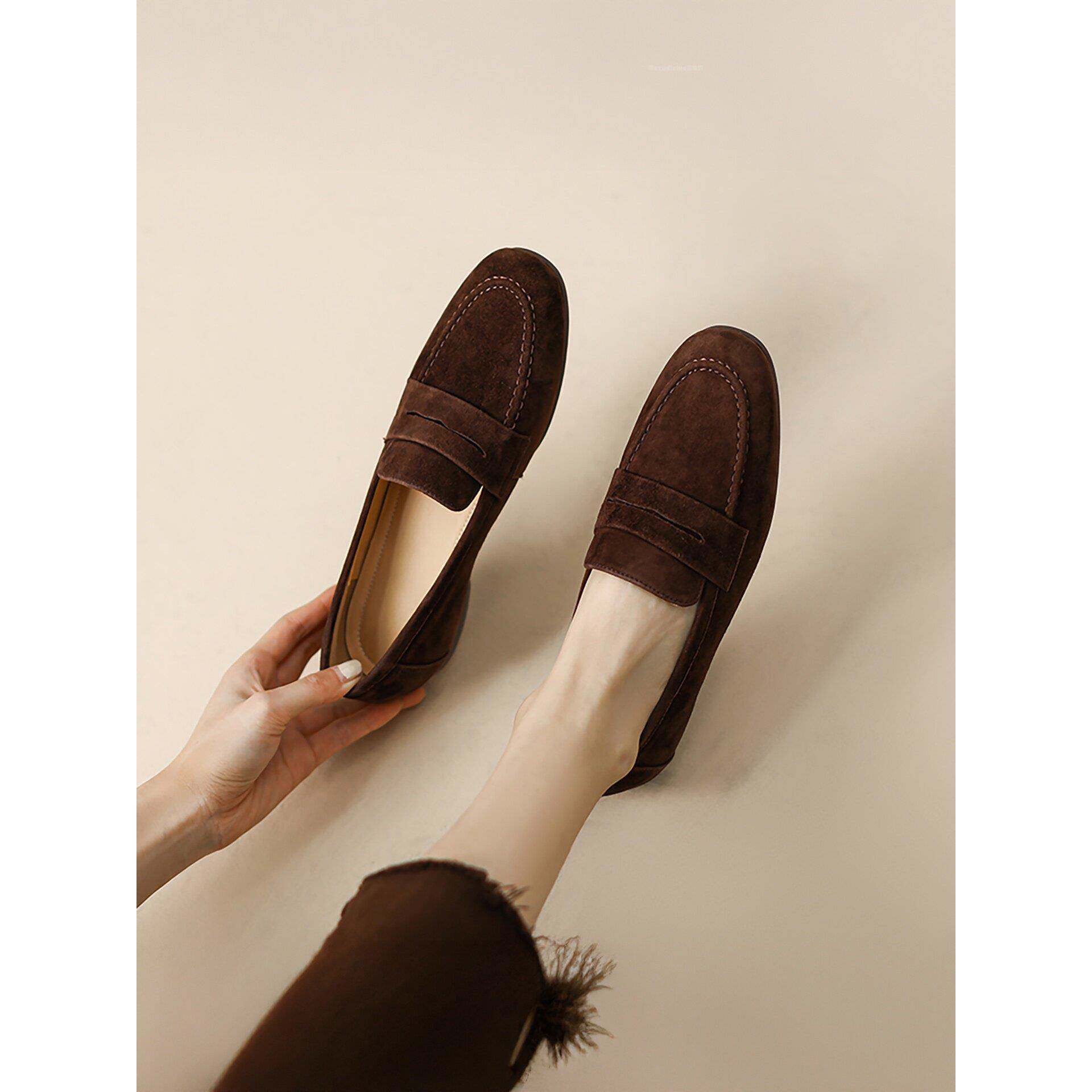 香港覆古时尚软底乐福鞋女2025春秋新款法式简约气质舒适浅口单鞋