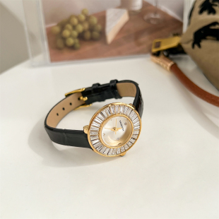 手表女简约气质轻奢小众高级感镶钻精致皮带女士职场休闲石英腕表