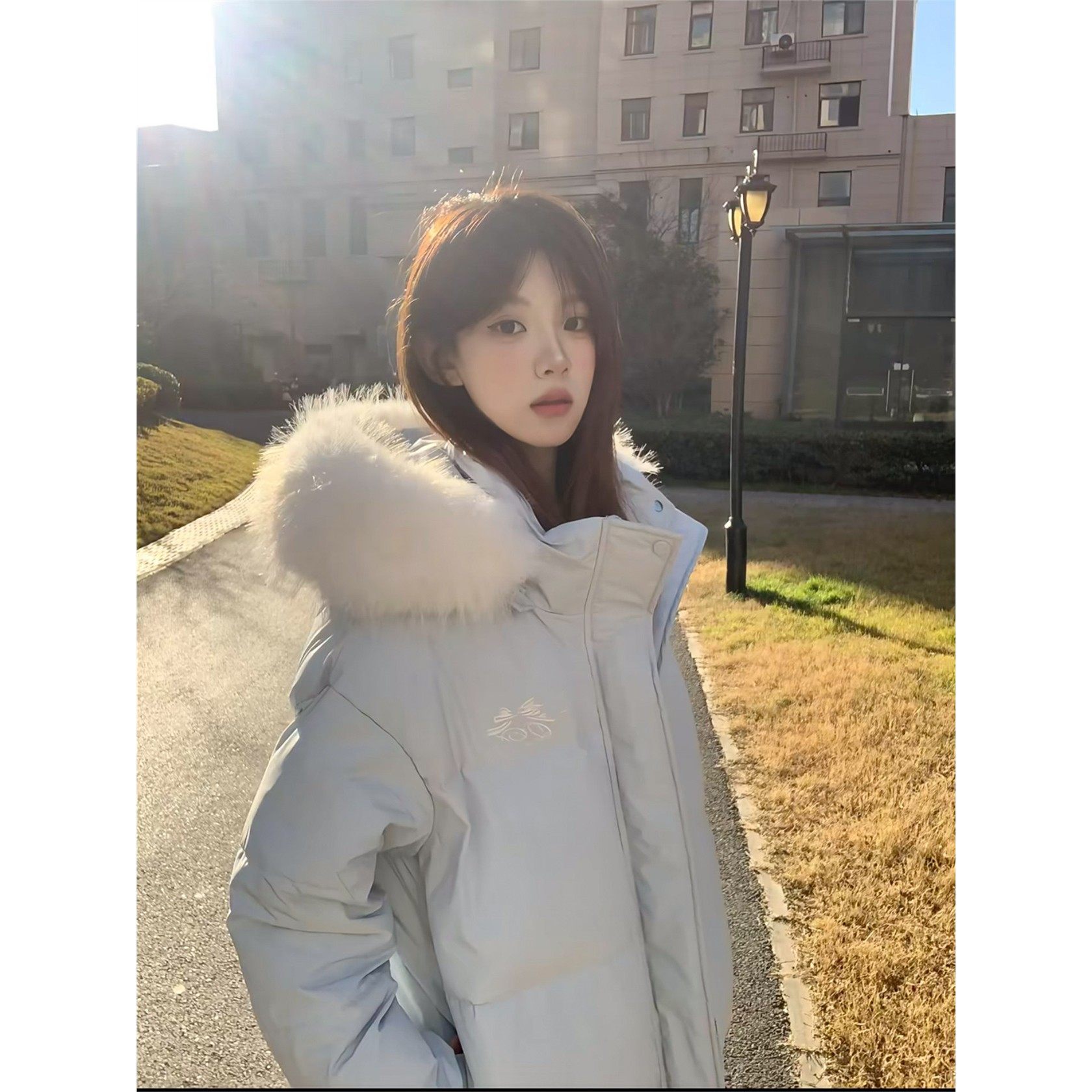 奶蓝色毛领连帽羽绒棉服女款2025新款冬季韩系宽松加厚百搭派克服