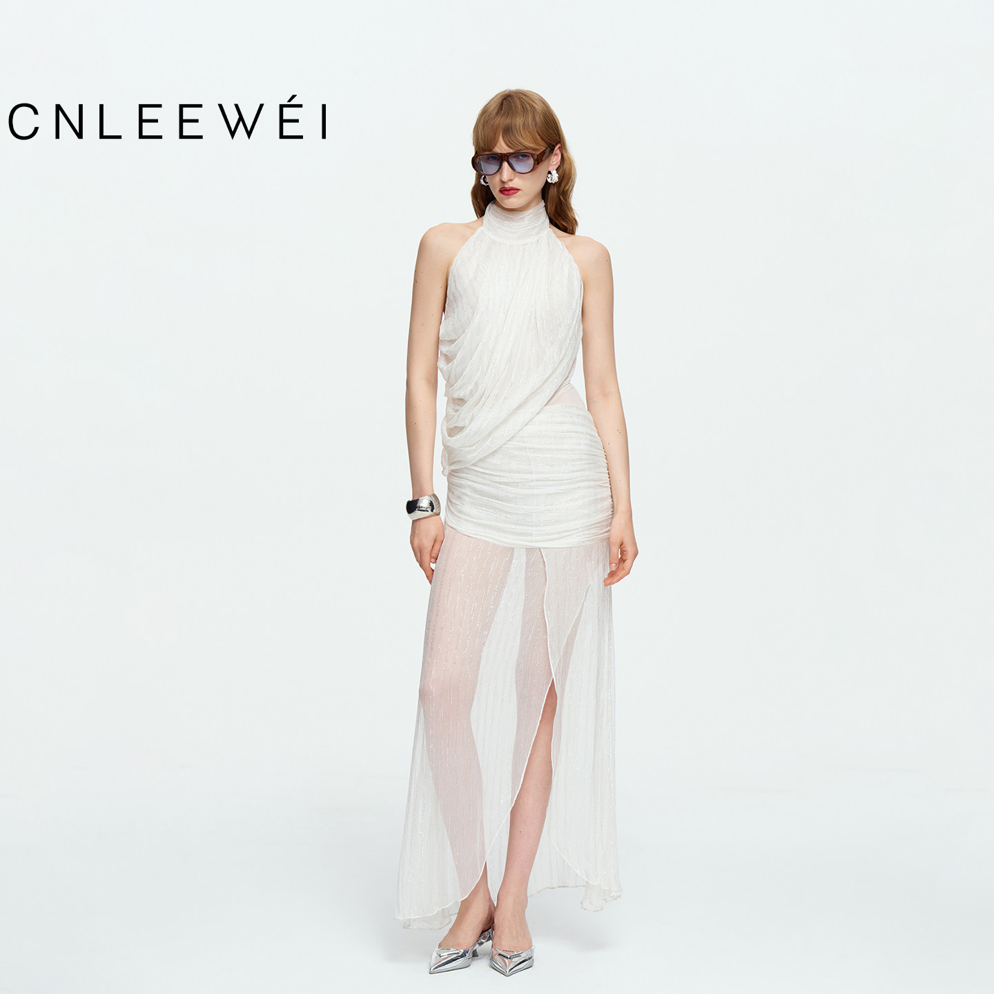CNLEEWEI26秋季新款挂脖密褶透感层次造型连衣裙女收腰温柔氛围感