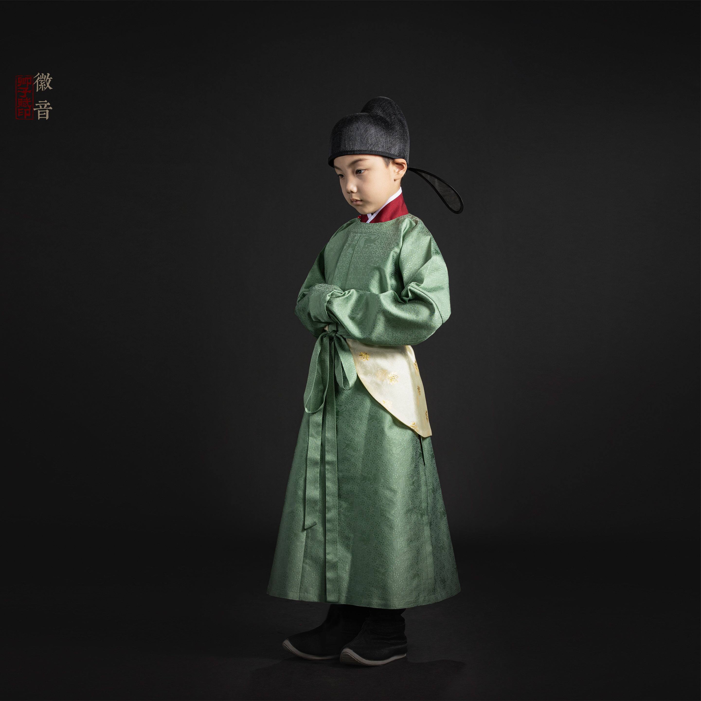 卿子赋男女宋窄袖圆领袍童装汉服