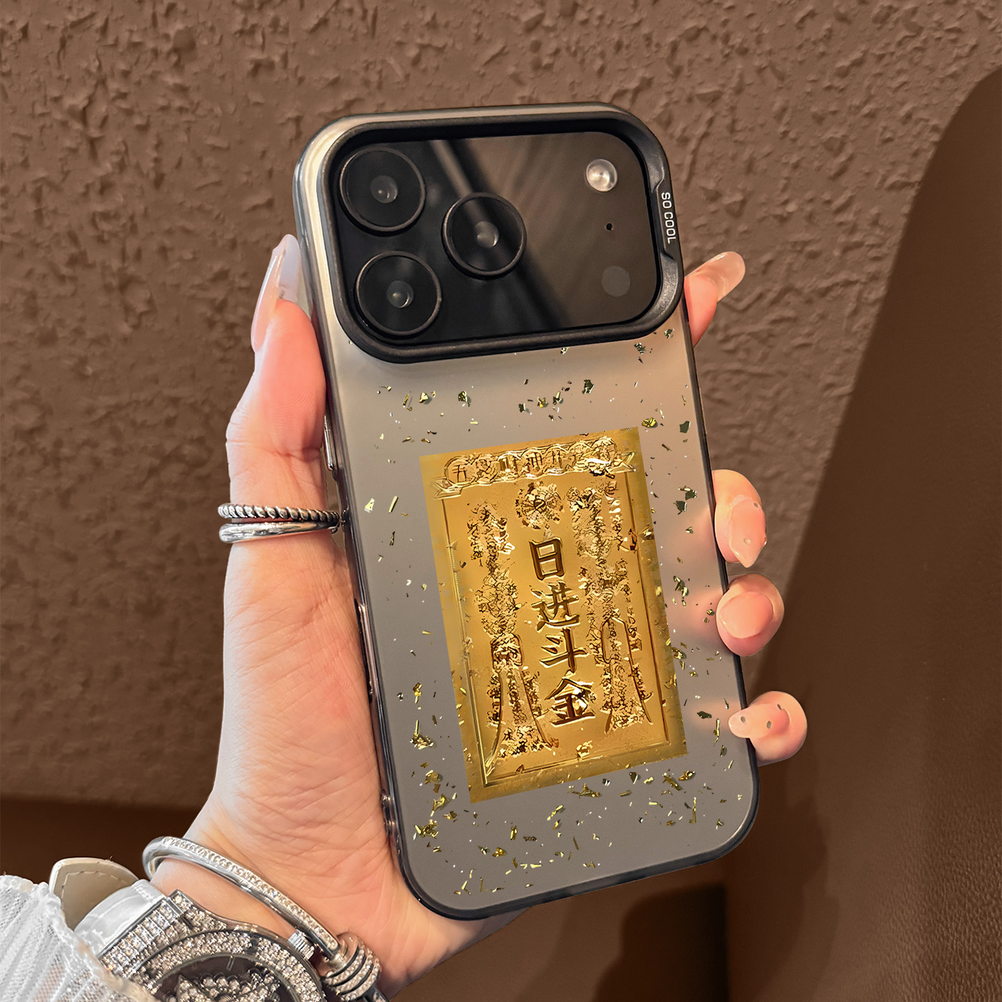 更适配iPhone17的手机壳
