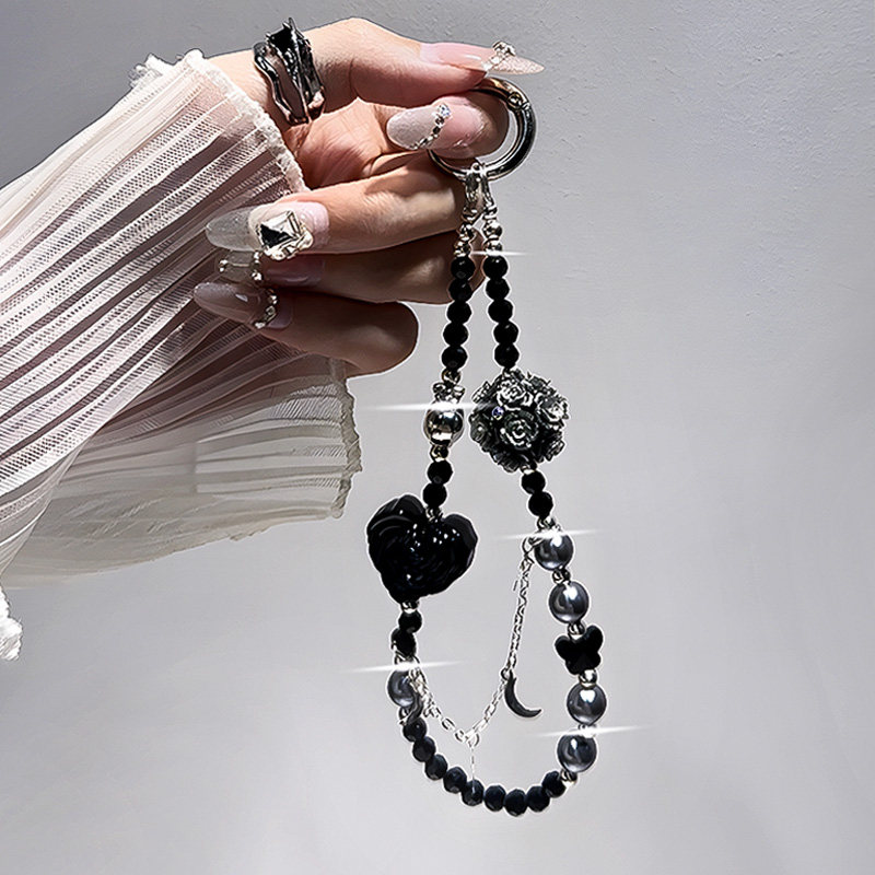 小红书爆款爱心绣花球挂绳手腕