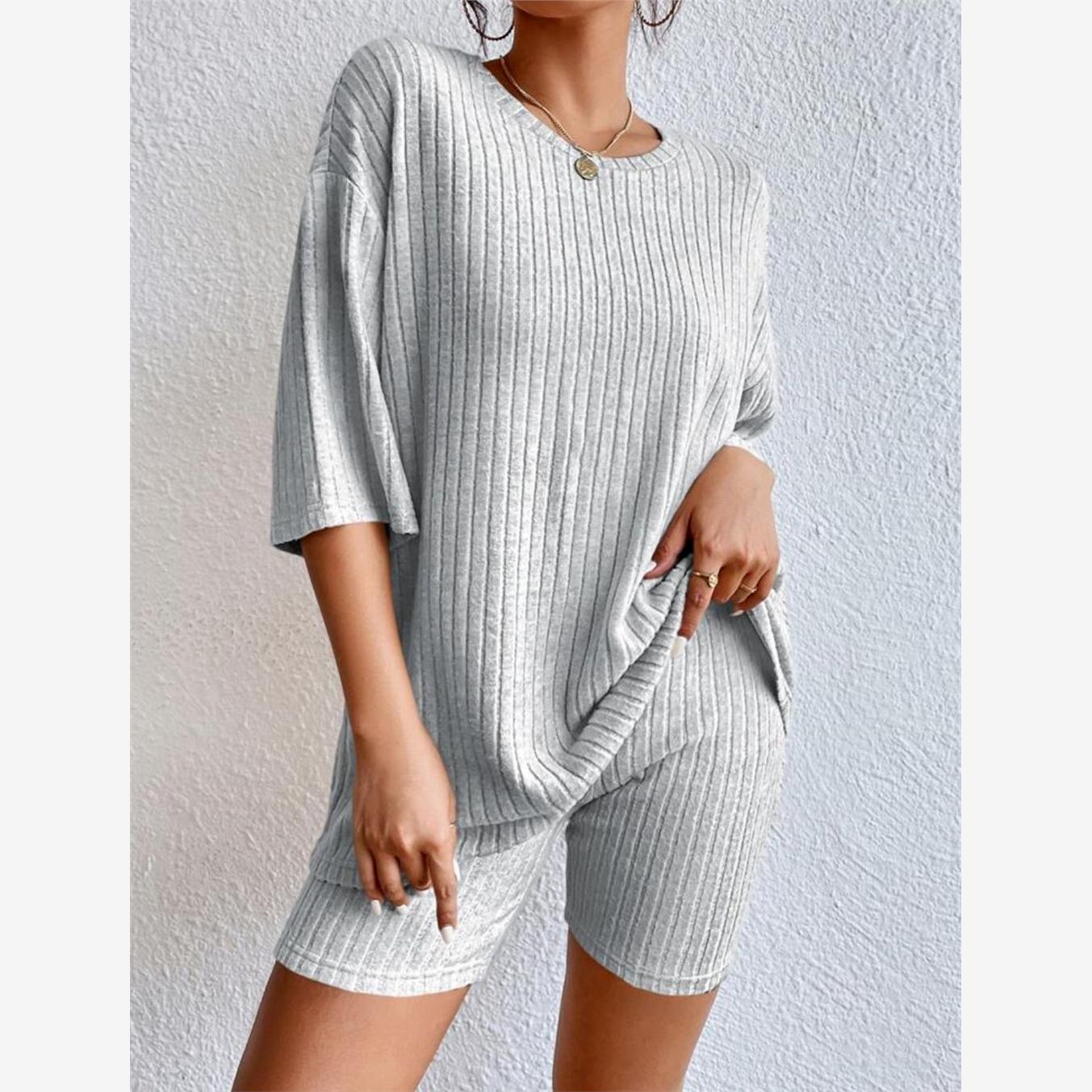 欧美2023时尚休闲纯色圆领宽松女短裤套装Casual solid color set