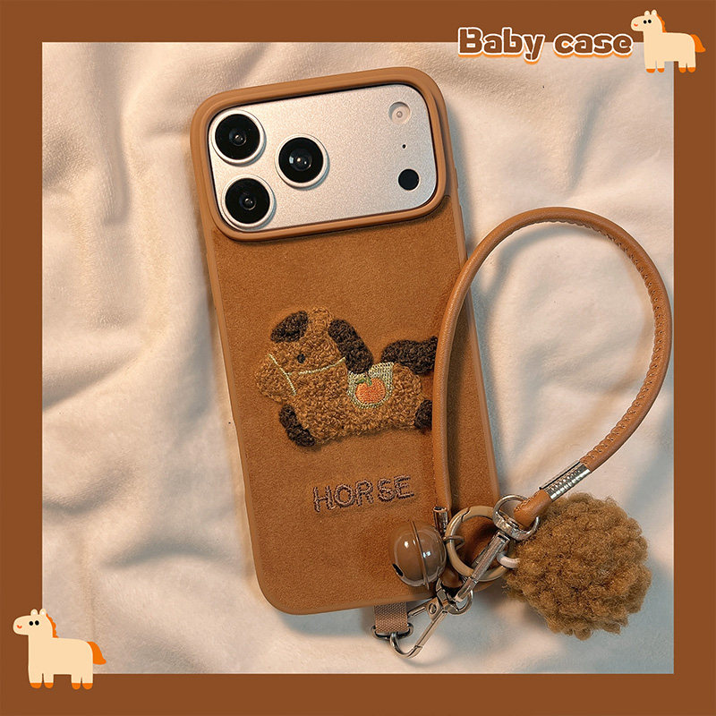 北比美拉德棕色绒布刺绣小马适用苹果17pro手机壳iphone16promax新款15皮质挂绳17女14pm秋冬13卡通16pro全包,3C数码配件,手机保护套/壳,淘宝优惠券,粉丝福利购,淘宝优惠卷