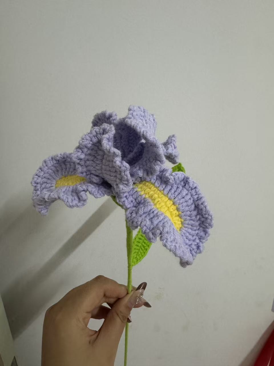 紫色鸢尾花手工钩织毛线花束送女友送老师送长辈装饰用花。