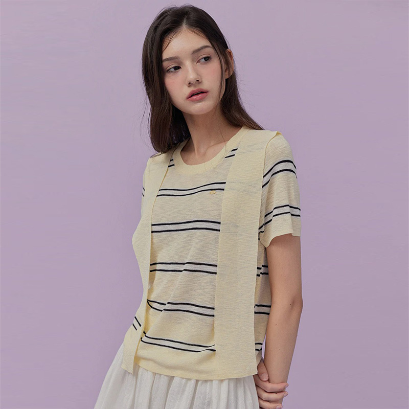 AMKP2025春夏新款韩系chic撞色条纹冰丝针织衫女圆领短袖上衣