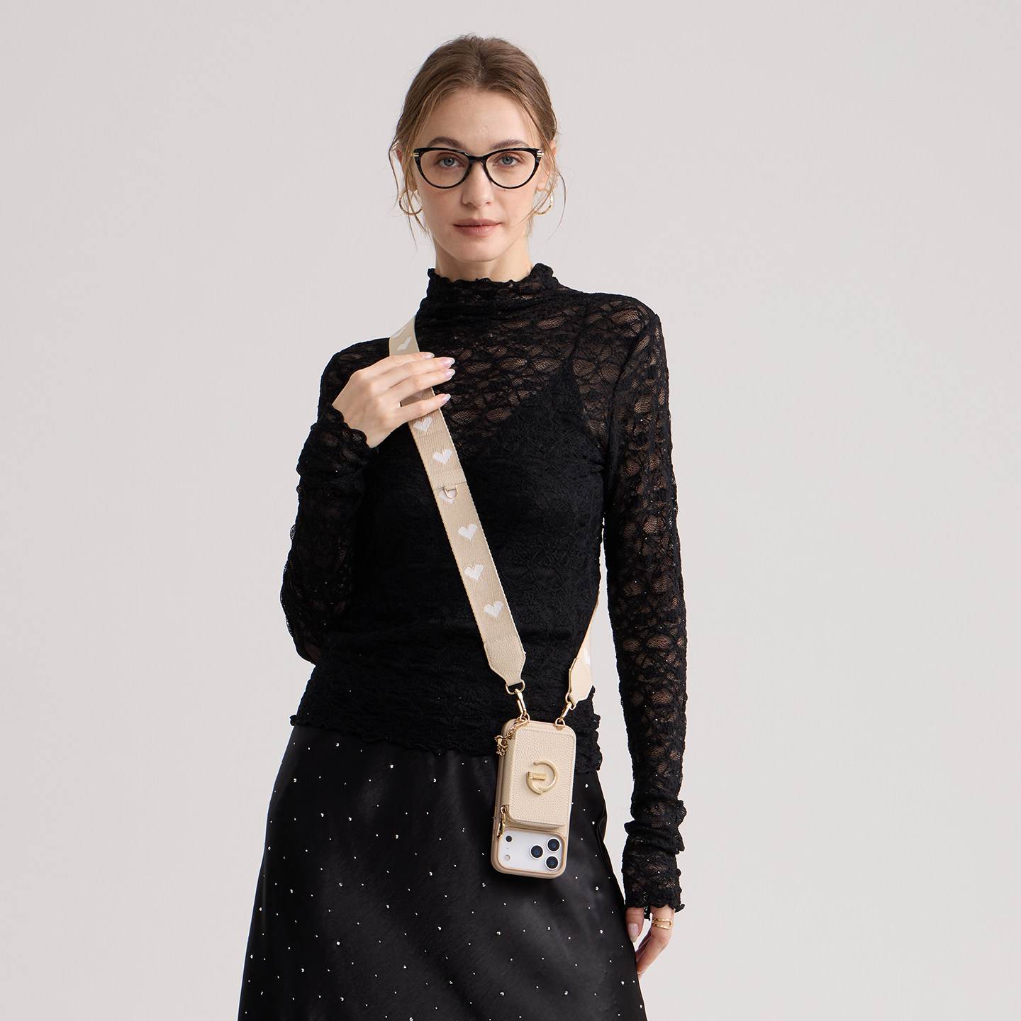 Custype适用于苹果17promax手机壳高级感iphone16带支架磁吸15卡包腕带斜挎可背挂绳女air防摔套2026新款17E