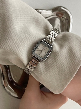 冷淡风简约小巧表盘手表女款学生ins韩版复古高级感CHIC钢带女表