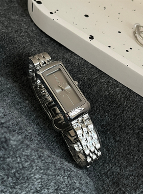 IEKE《格雷灰》质感银灰色系列轻奢高级感通勤气质钢带石英手表女