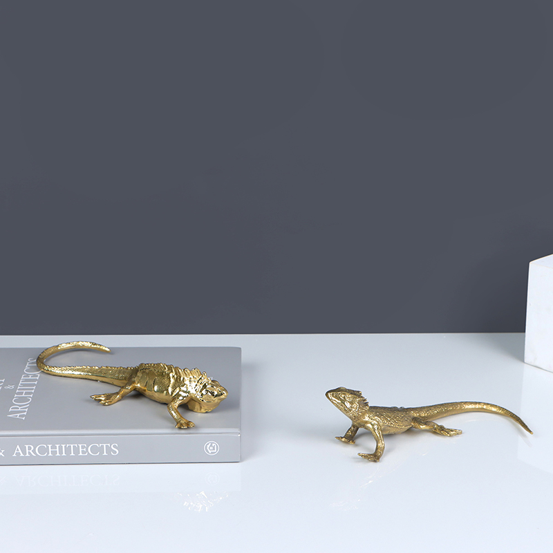 现代简约创意金色金属铜蜥蜴壁虎摆件样板房客厅书房办公室装饰品