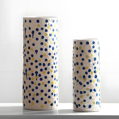 现代简约创意陶瓷花瓶波点