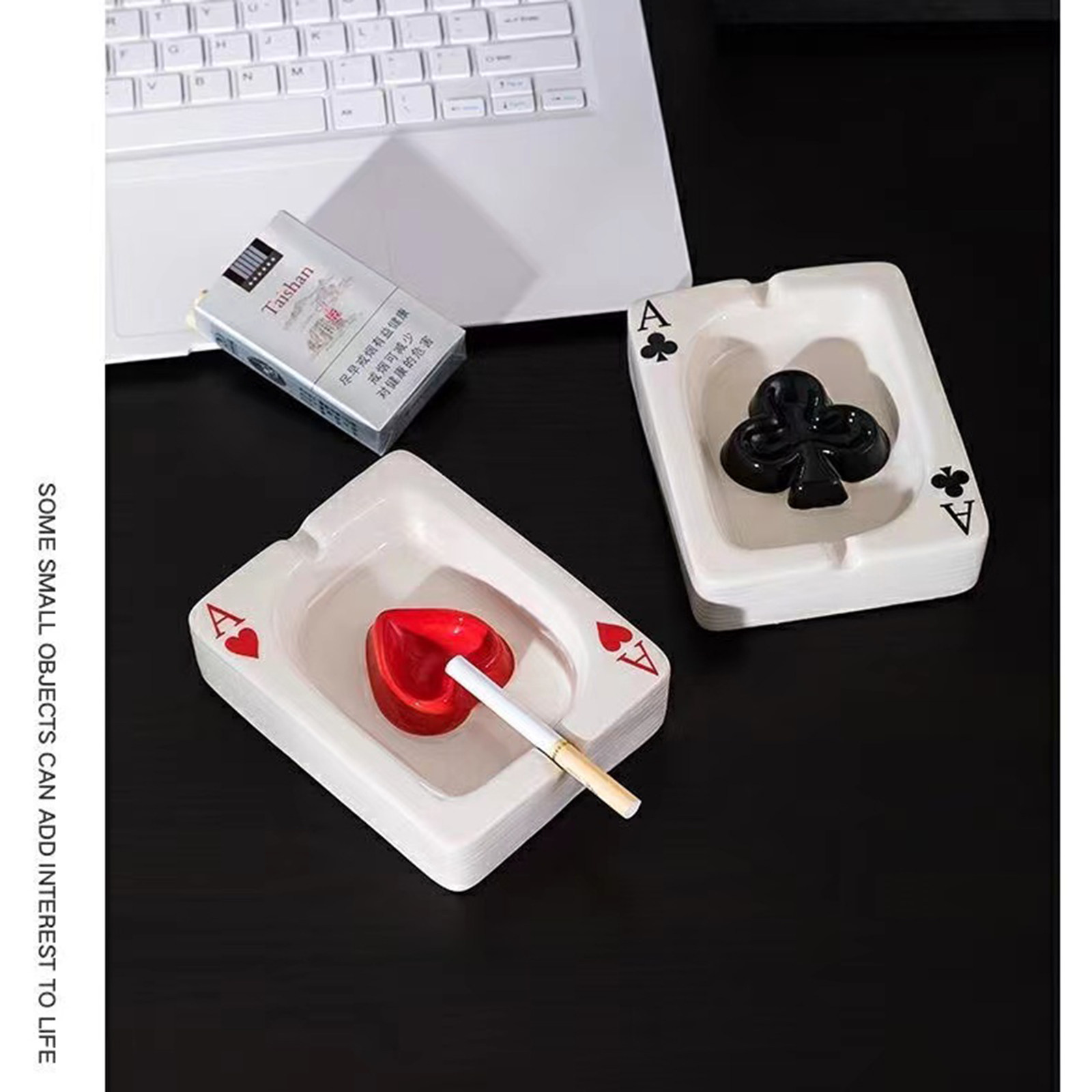 创意客厅烟灰缸扑克牌黑陶红心陶瓷烟缸办公桌家用摆件个性工艺品