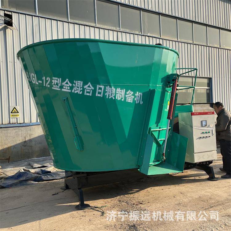 牛羊场tmr粉碎搅拌机9JGW双轴卧式拌料机可牵引电动拌草车