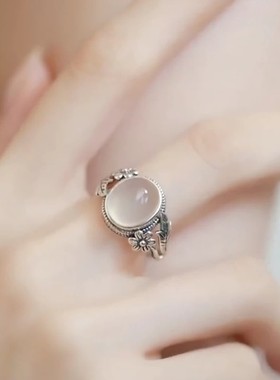 925银复古新中式蛋面玉髓戒指女