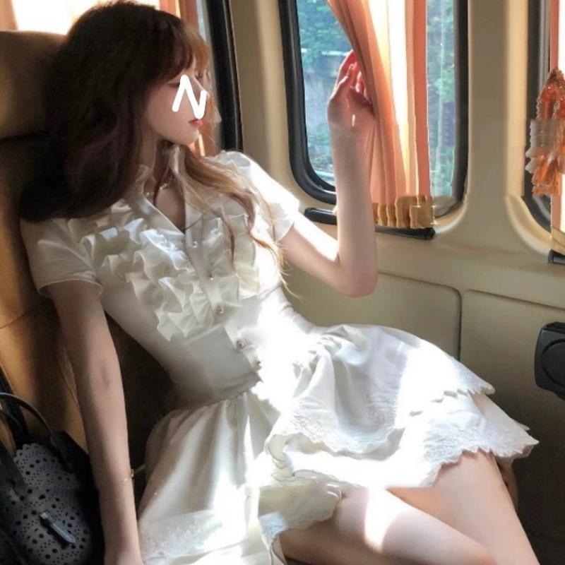 法式复古时尚木耳边连衣裙女2025夏季新款氛围感海边初恋小白裙