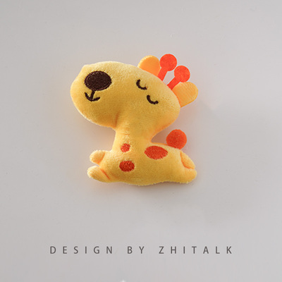 毛绒长颈鹿胸针日系配饰