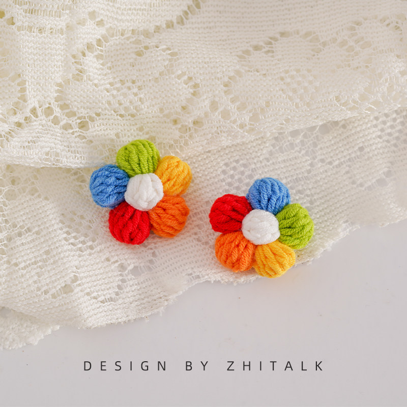 手工毛线钩织彩色泡芙花胸针胸花配饰 小清新小花别针衣服装饰品,饰品/流行首饰/时尚饰品新,胸针,淘宝优惠券,粉丝福利购,淘宝优惠卷