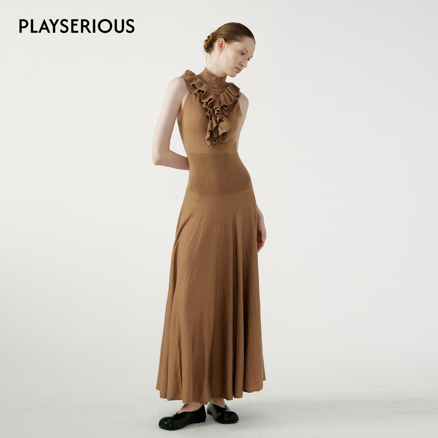 NONETONE 2026春夏新款真丝羊毛荷叶边领无袖针织伞摆连衣裙女