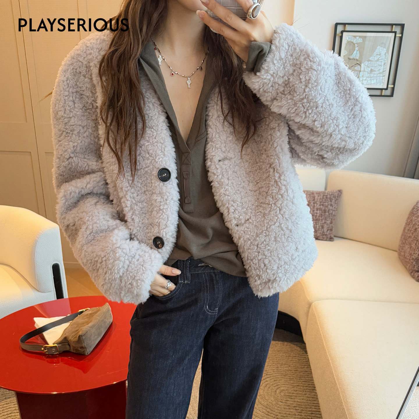 CONCISE-WHITE简白 2025秋季新款V领廓形短外套女简约百搭短外套