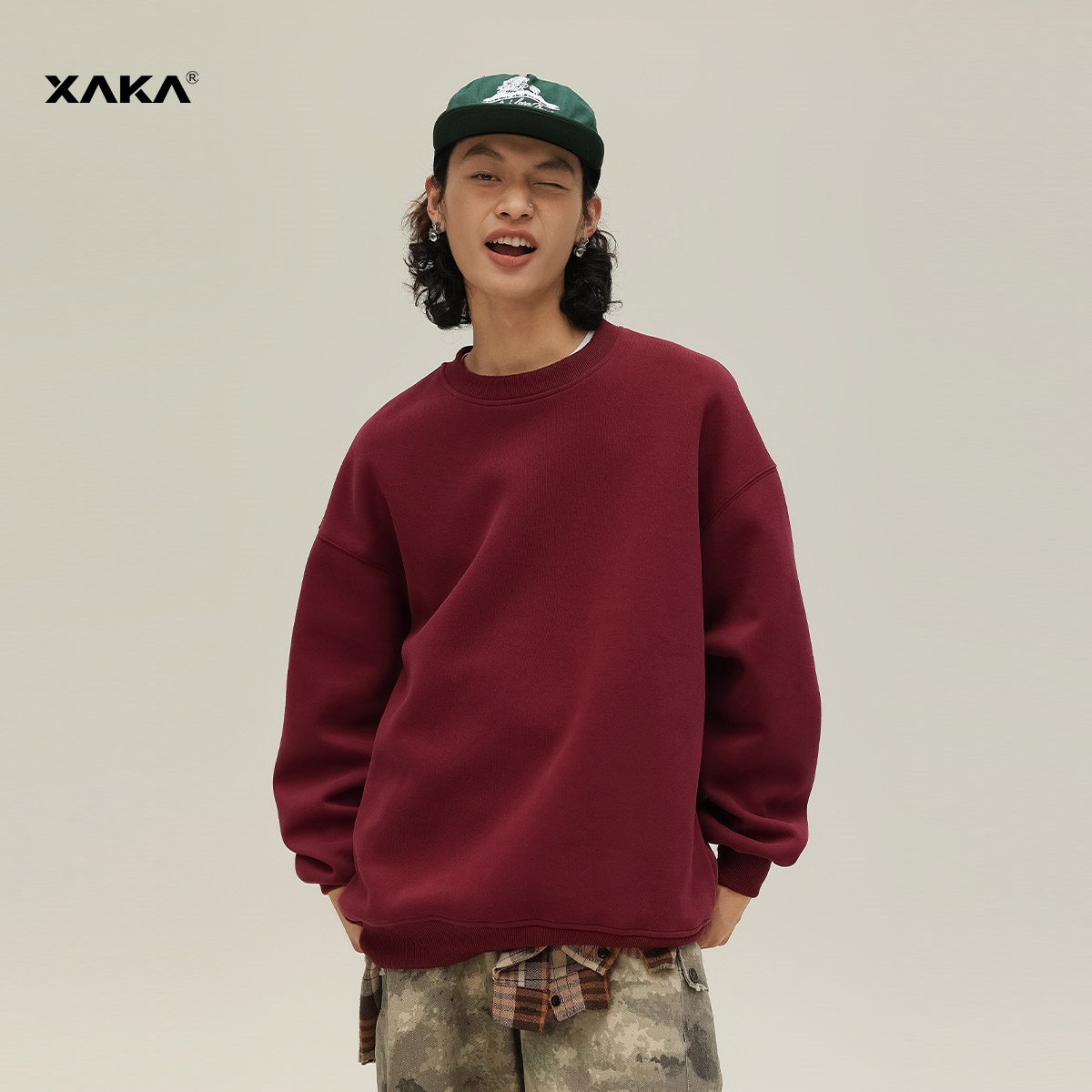 XAKA潮套头圆领卫衣青春流行