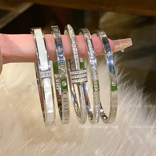 钛钢不掉色镶钻手镯精致简约时尚 手环女小众ins设计百搭轻奢手饰