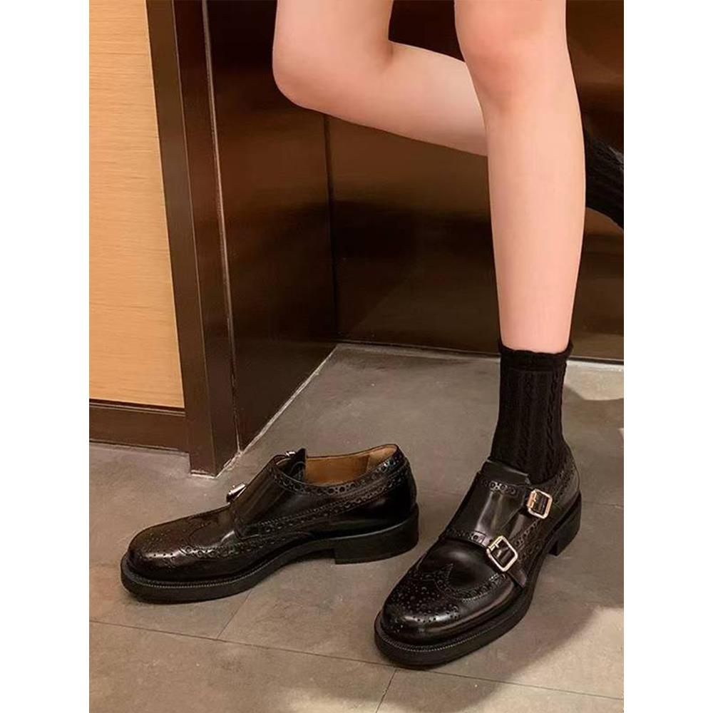 香港牛皮雕花布洛克鞋女2025春秋新款英伦风双搭扣小皮鞋覆古单鞋
