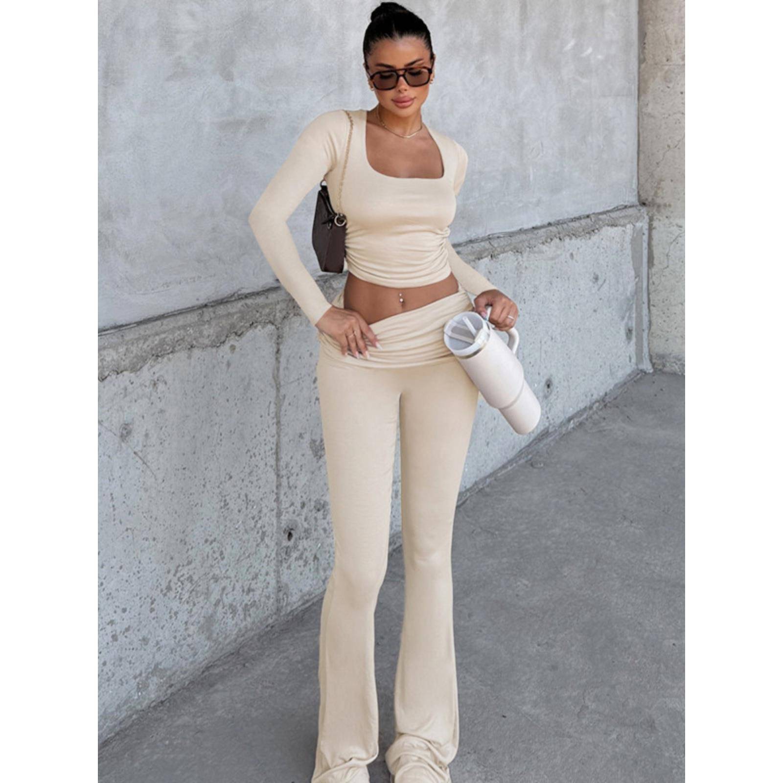 欧美时尚大U领设计露脐T恤高腰微喇长裤两件套休闲百搭气质套装女