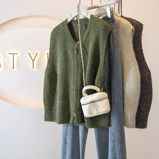 极简高级双拉链开衫 胖mm休闲宽松毛衣坎肩背心 针织马甲女秋冬大码